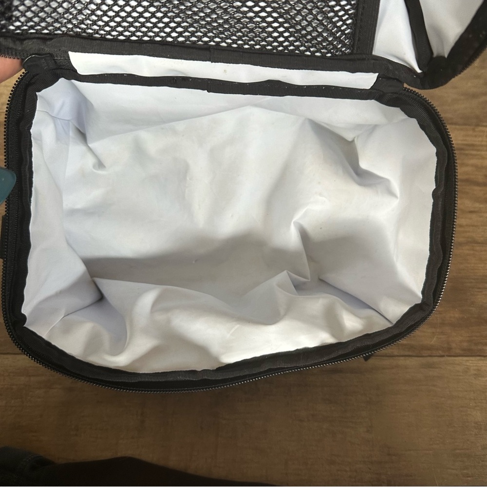 LL Bean flip top lunch pail/tote argyle - Picture 4 of 9